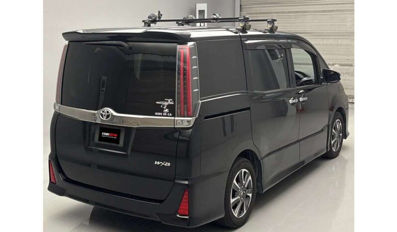 Toyota Noah 2018 full