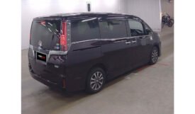 Toyota Esquire 2018