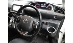 Toyota Sienta 2018 full