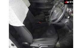 Toyota Corolla Axio 2018