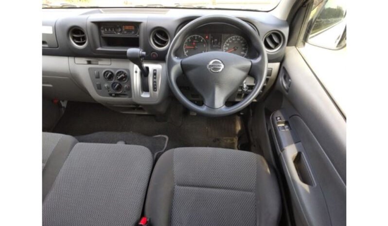 Nissan NV350 2018 full