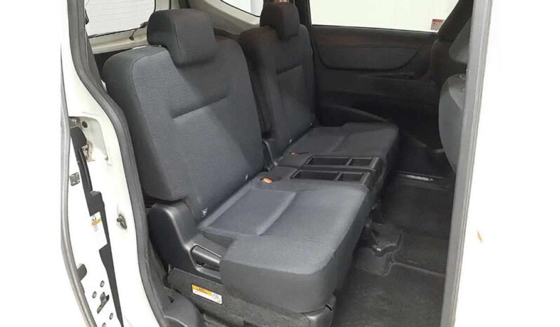 Toyota Sienta 2018 full