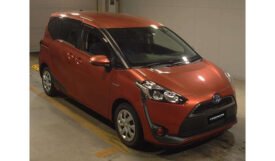 Toyota Sienta 2018