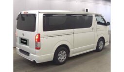 
Toyota Hiace 2018 full									