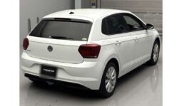 
Volkswagen Polo 2018 full									