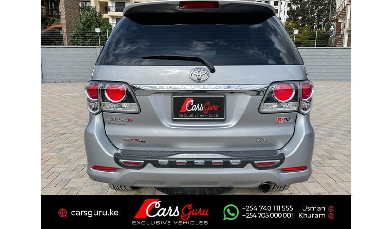 Toyota Fortuner 2015