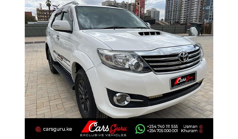 Toyota Fortuner 2015