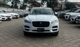 Jaguar F Pace 2016