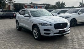 Jaguar F Pace 2016