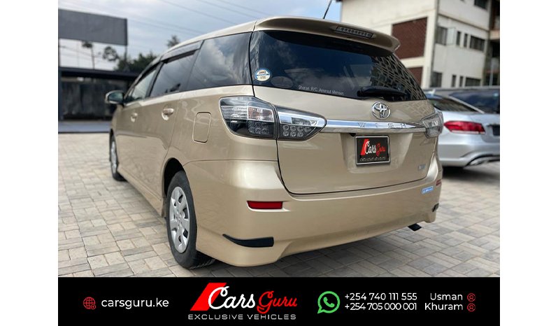 Toyota Wish 2015