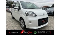 
										Toyota Porte 2015 full									