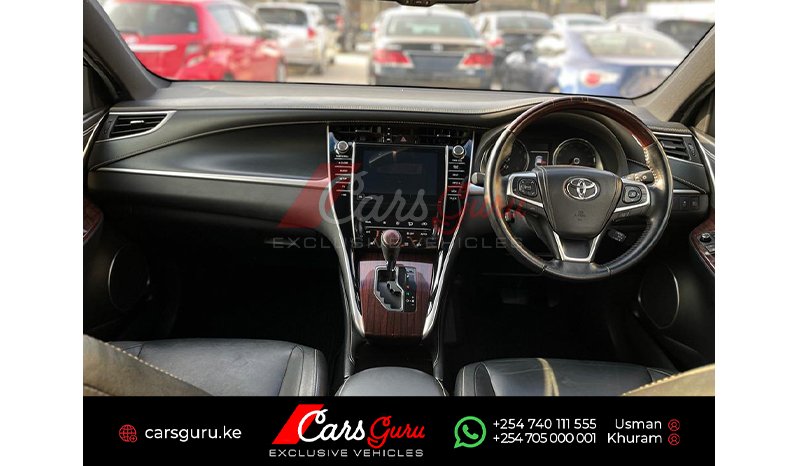   Toyota Harrier 2015