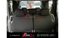 
										  Toyota Sienta 2015 full									