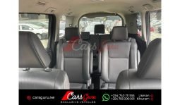 
										Toyota Esquire 2015 full									