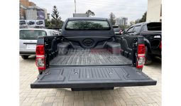 
										Toyota Hilux Double Cabin 2015 full									