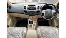 
										Toyota Hilux Double Cabin 2015 full									