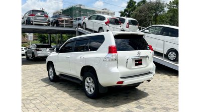 Toyota Land Cruiser PRADO 2012
