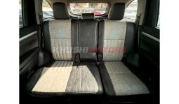 
										Toyota Kluger 2016 full									