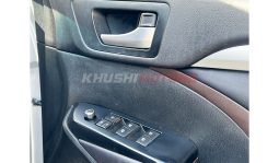 
										Toyota Kluger 2016 full									