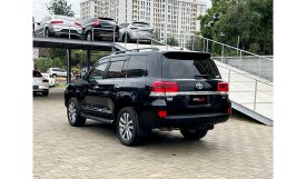 Toyota Land Cruiser ZX V8 2017