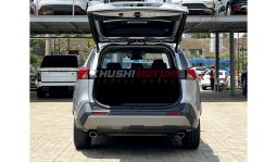 
										Toyota RAV4 2019 full									