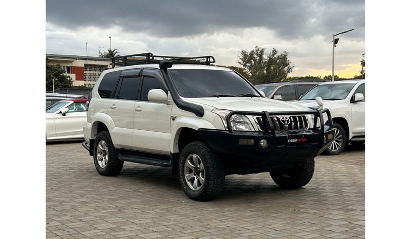 
								Toyota Land Cruiser V8 2014 full									