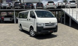 Toyota Hiace 2017