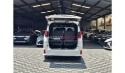 
										Toyota Alphard 2017 full									