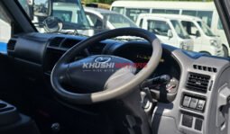 
										Mazda Bongo 2017 full									