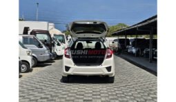 
										Honda Fit 2017 full									