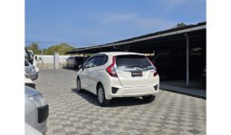 
										Honda Fit 2017 full									