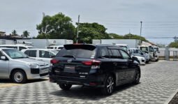 
										Toyota Fielder Hybrid 2018 full									