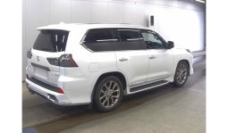 
Lexus LX 570 2019 Black Sequence full									