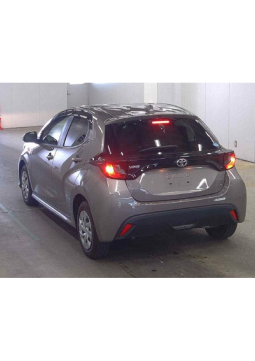 
Toyota Yaris Hatchback X 2021 full									