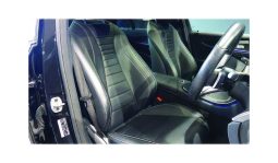 
Mercedes Benz E200 Sports Obsidian Black 2021 full									