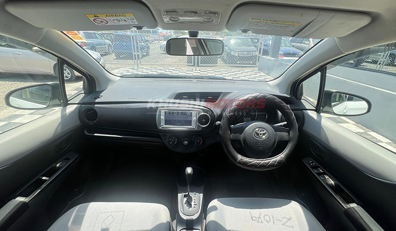 Toyota Vitz 2011