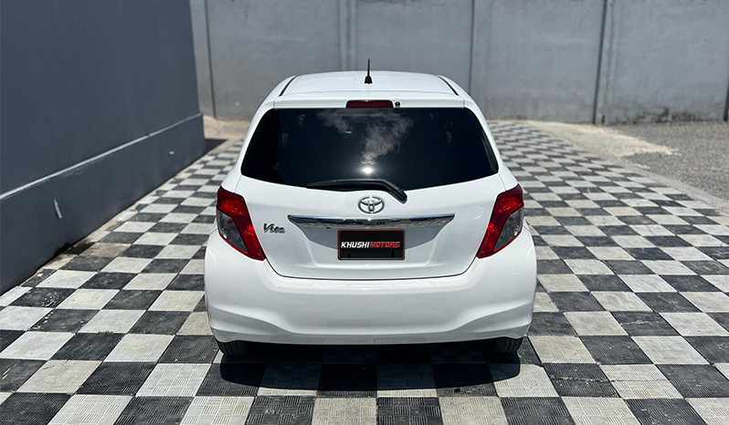 Toyota Vitz 2011