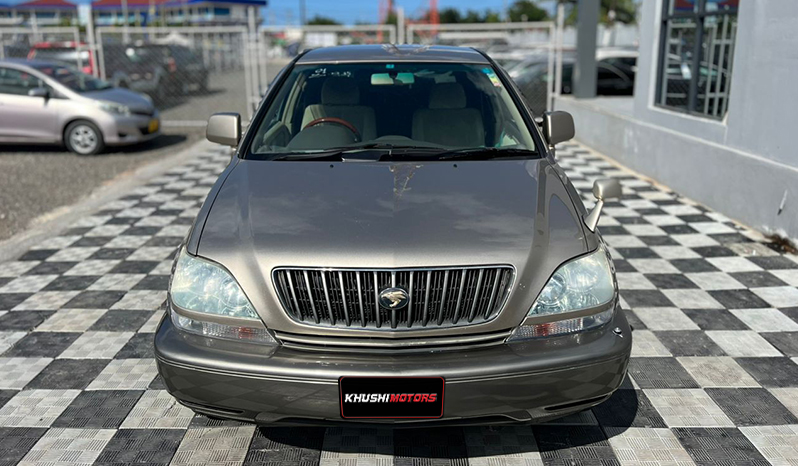 TOYOTA HARRIER 2001