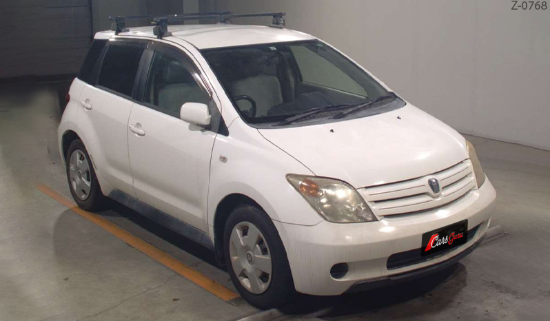 TOYOTA IST 2003