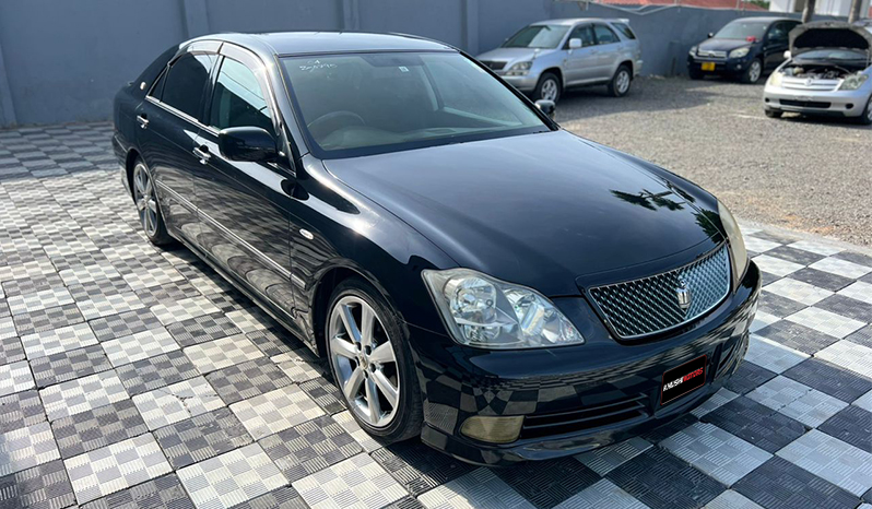 Toyota Crown Athlete 2004