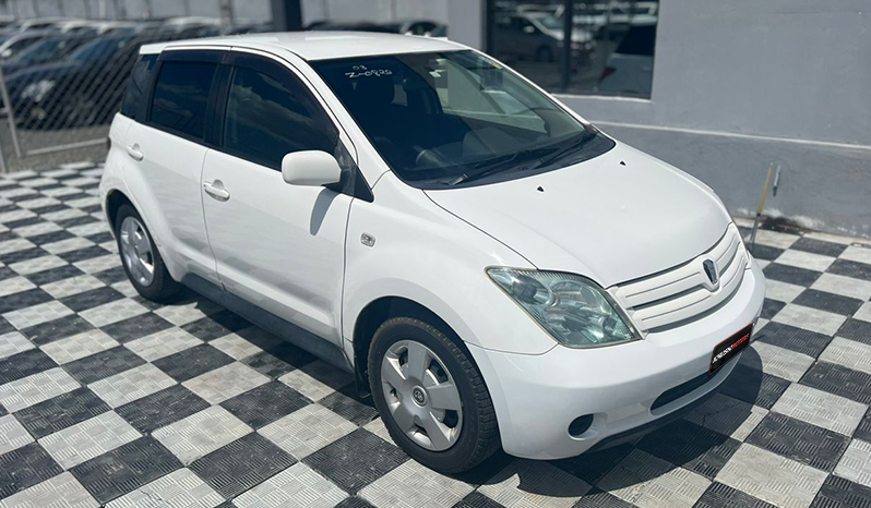 TOYOTA IST 2003