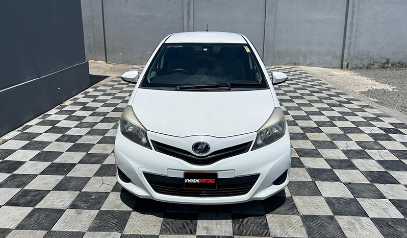 Toyota VITZ 2011