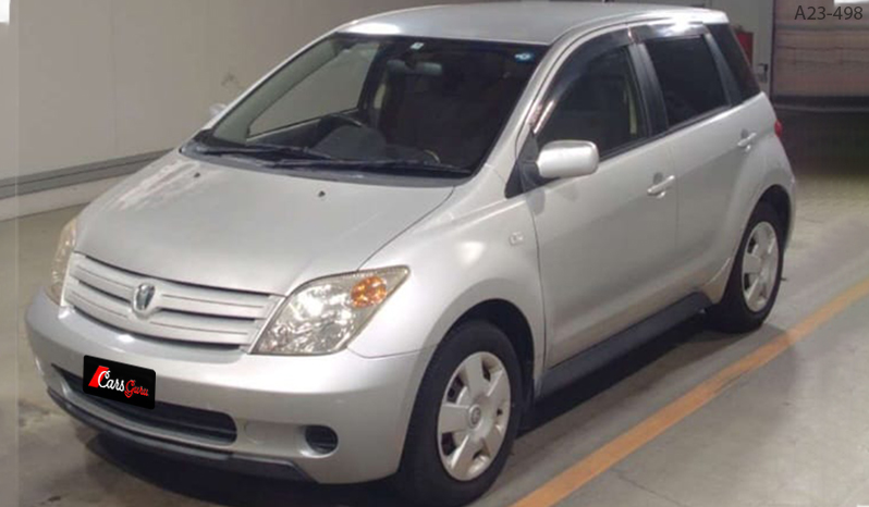 Toyota IST 2003