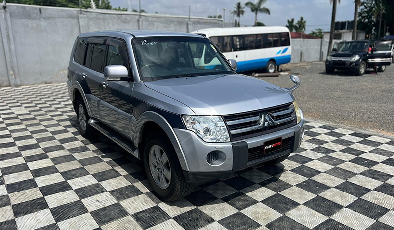 Mitsubishi Pajero 2007