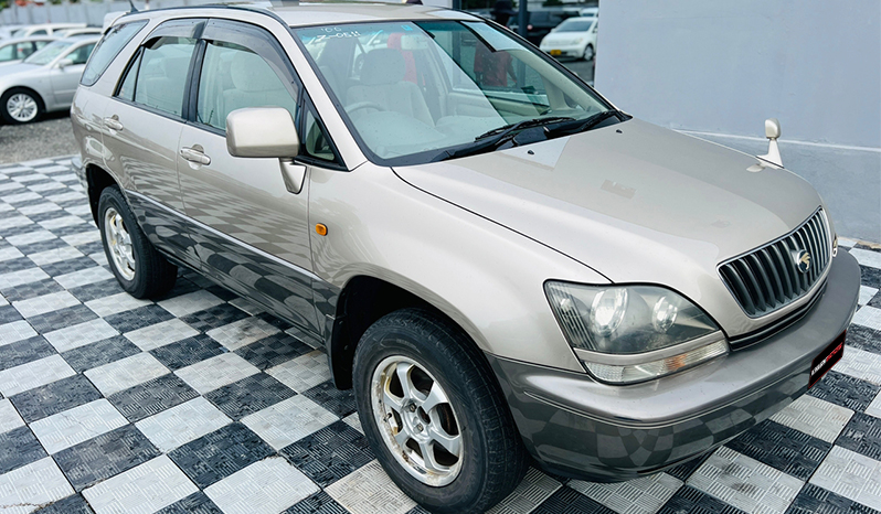 TOYOTA HARRIER 2000