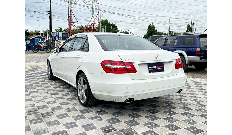 Mercedez Benz E350 2011