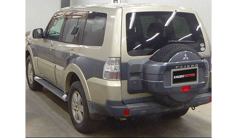 Mitsubishi Pajero 2006