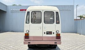 Nissan Civilian 1990