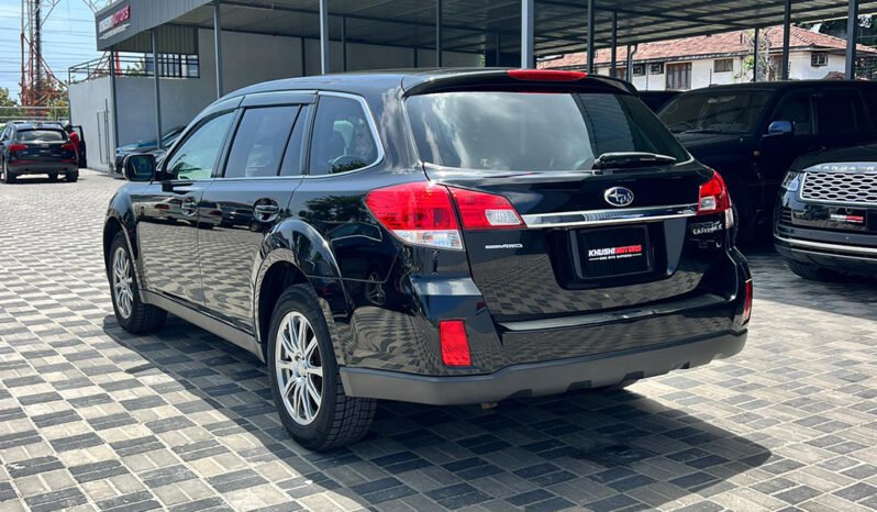 Subaru Outback 2010 full