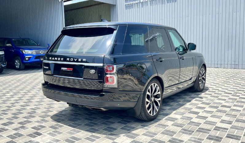 
								Land Rover Range Rover Vogue 2018 full									